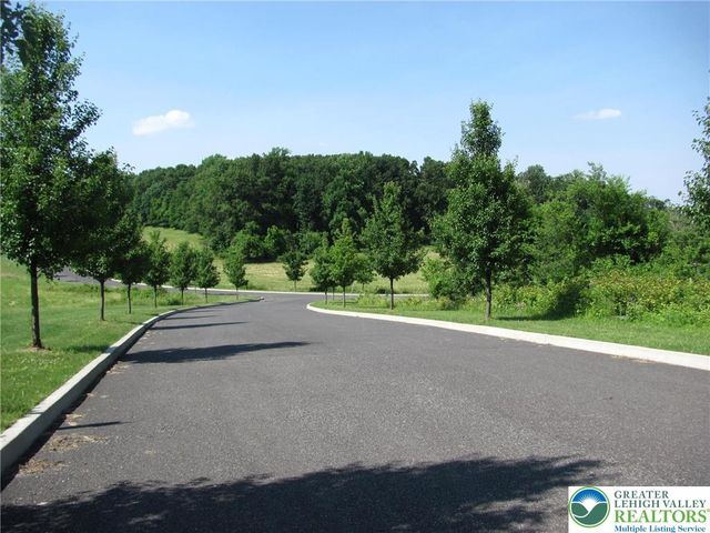 2209 South Melrose Lane, Salisbury Twp, PA 18015