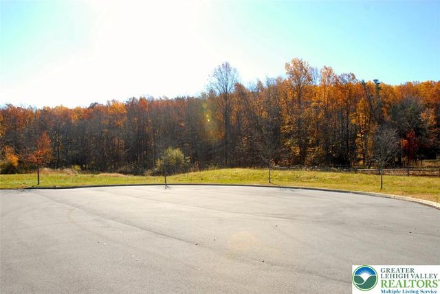 2209 South Melrose Lane, Salisbury Twp, PA 18015