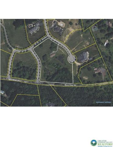 2209 South Melrose Lane, Salisbury Twp, PA 18015