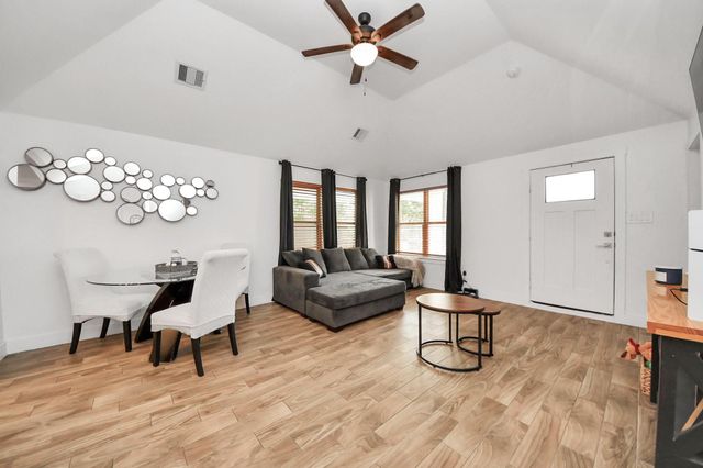 8349 Lenore Street, Houston, TX 77017