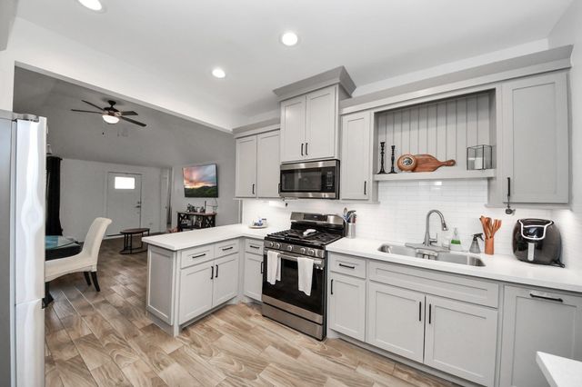 8349 Lenore Street, Houston, TX 77017