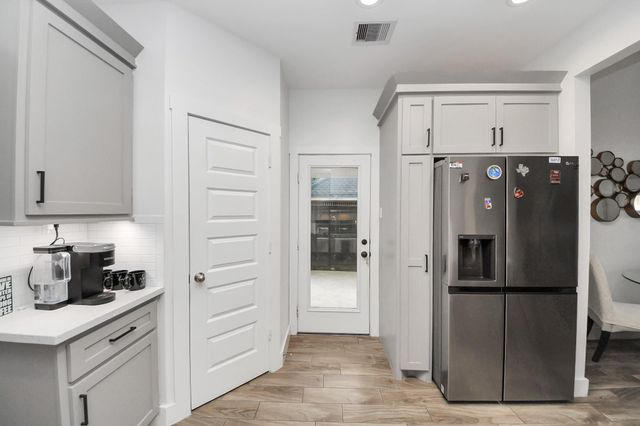 8349 Lenore Street, Houston, TX 77017