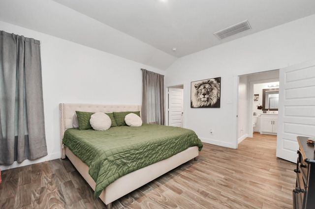 8349 Lenore Street, Houston, TX 77017