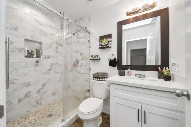 8349 Lenore Street, Houston, TX 77017