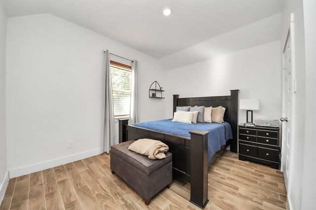 8349 Lenore Street, Houston, TX 77017