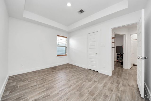 8349 Lenore Street, Houston, TX 77017