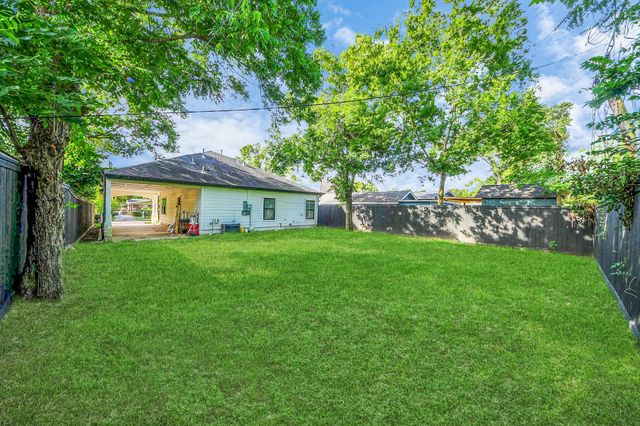 8349 Lenore Street, Houston, TX 77017