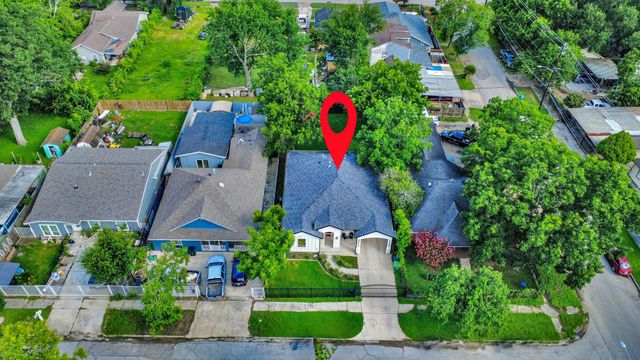 8349 Lenore Street, Houston, TX 77017