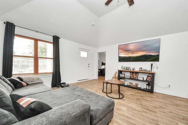 8349 Lenore Street, Houston, TX 77017