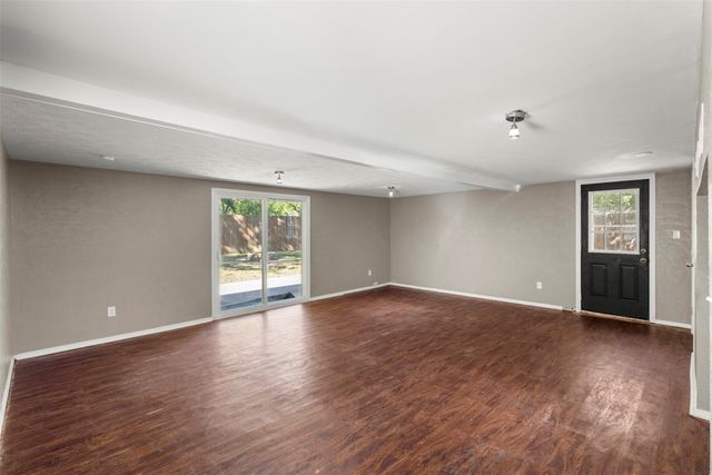 412 E Ross Street, Waxahachie, TX 75165