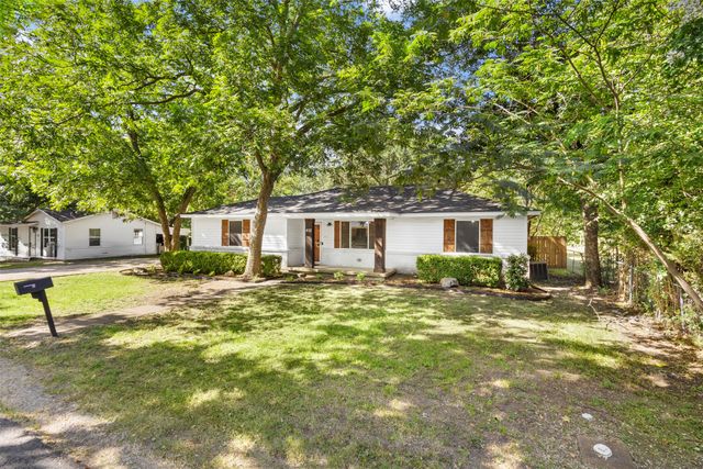 412 E Ross Street, Waxahachie, TX 75165