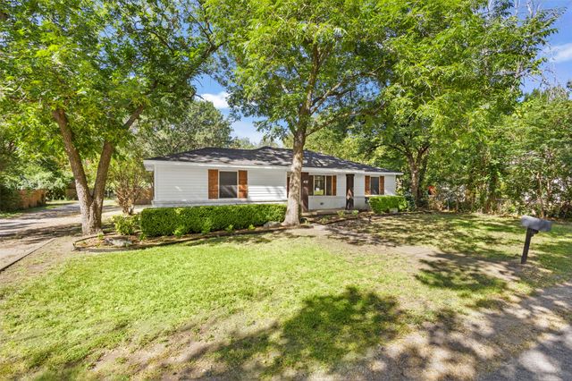 412 E Ross Street, Waxahachie, TX 75165