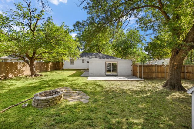 412 E Ross Street, Waxahachie, TX 75165