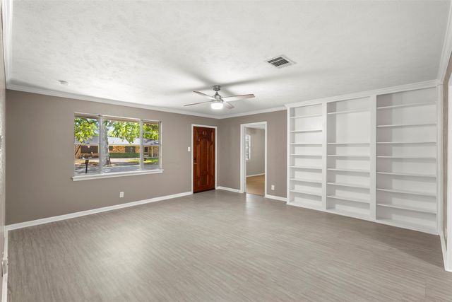 412 E Ross Street, Waxahachie, TX 75165