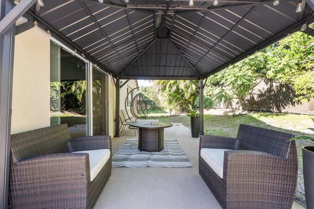 5029 Heron Place, Coconut Creek, FL 33073