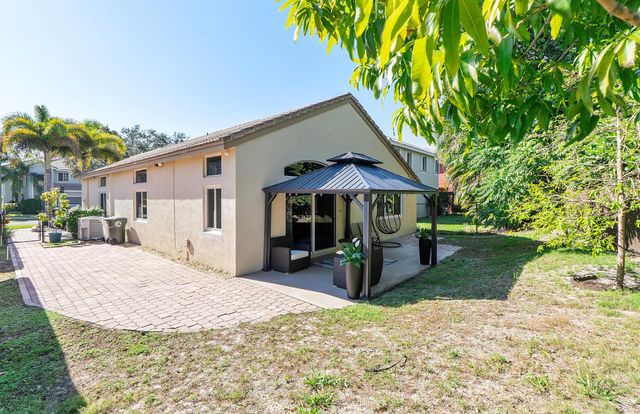 5029 Heron Place, Coconut Creek, FL 33073