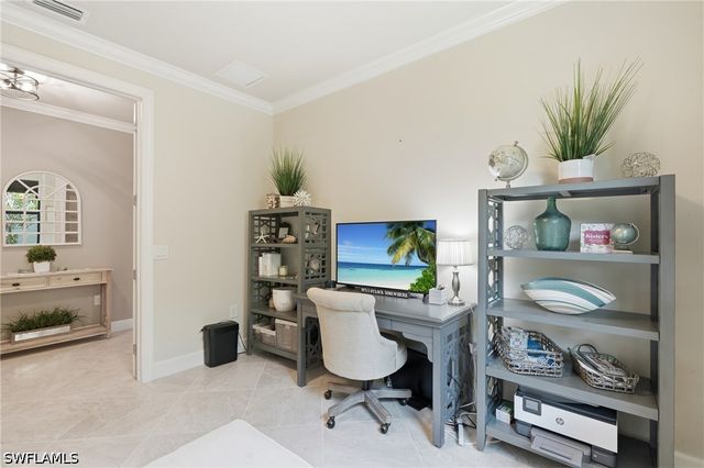 9432 Purple Martin CT, Naples, FL 34120