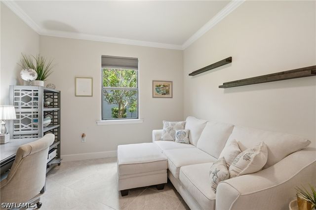 9432 Purple Martin CT, Naples, FL 34120