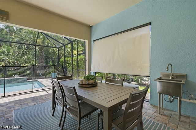 9432 Purple Martin CT, Naples, FL 34120