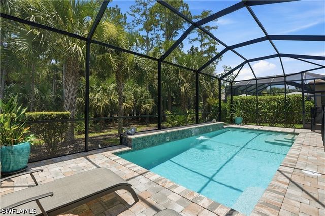 9432 Purple Martin CT, Naples, FL 34120