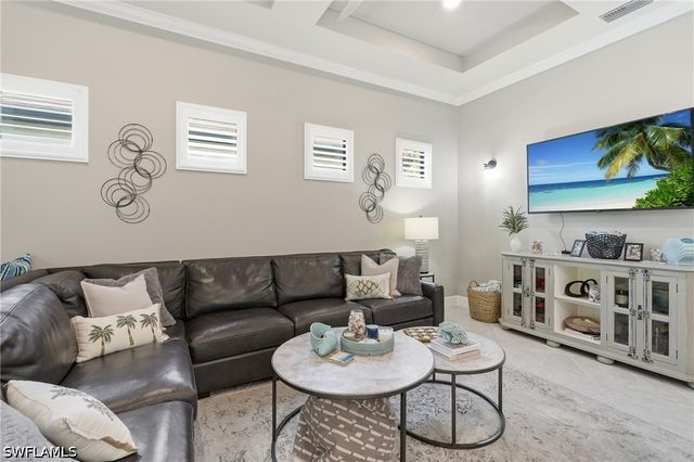9432 Purple Martin CT, Naples, FL 34120