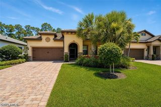 9432 Purple Martin CT, Naples, FL 34120