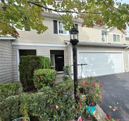 18866 108th Lane SE, Renton, WA 98055