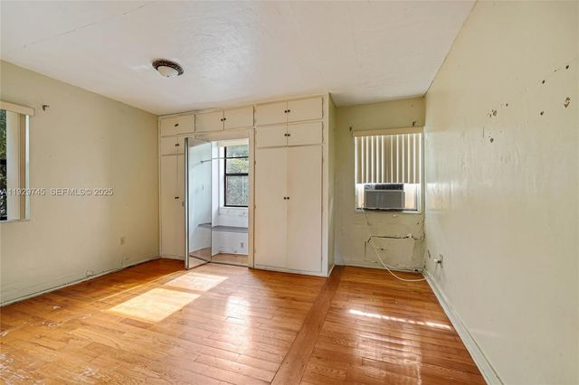 389 Lafayette Dr, Miami Springs, FL 33166