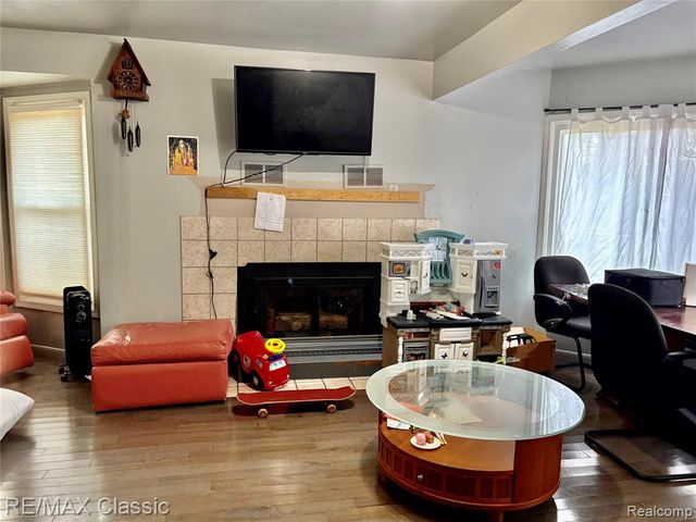 380 E South Boulevard, Troy, MI 48085