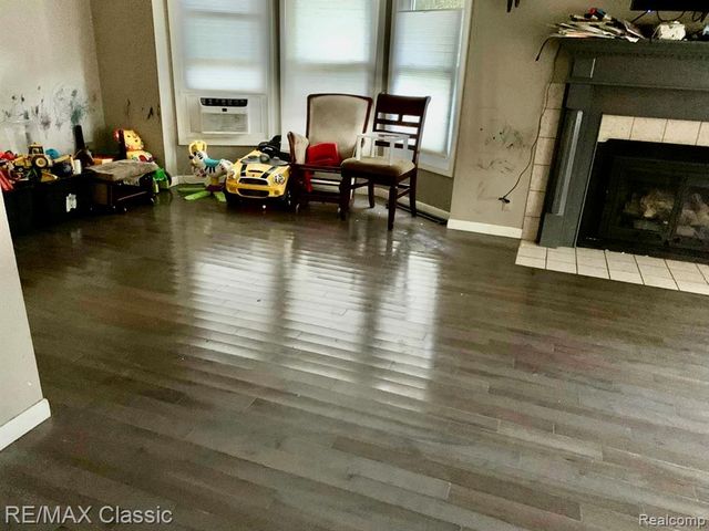 380 E South Boulevard, Troy, MI 48085
