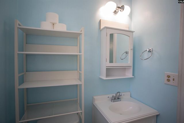 1803 Broad Street, Camden, SC 29020