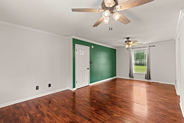 3550 John Taylor Rd, Woodlawn, TN 37191
