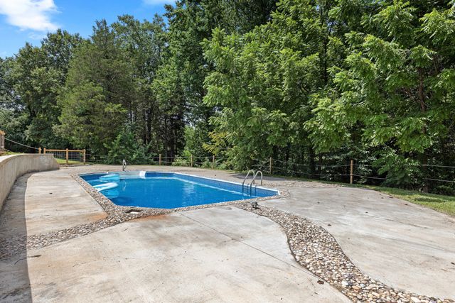 3550 John Taylor Rd, Woodlawn, TN 37191