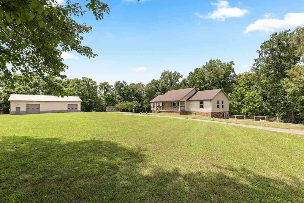 3550 John Taylor Rd, Woodlawn, TN 37191