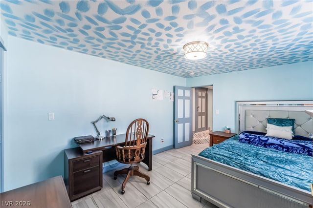 6161 Great Smoky Avenue, Las Vegas, NV 89156