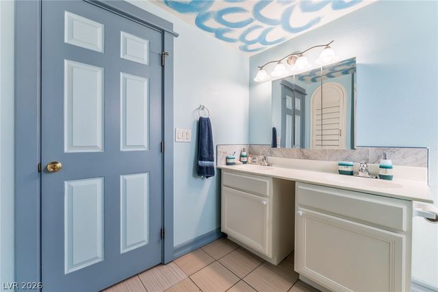 6161 Great Smoky Avenue, Las Vegas, NV 89156