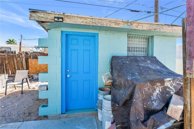 6161 Great Smoky Avenue, Las Vegas, NV 89156