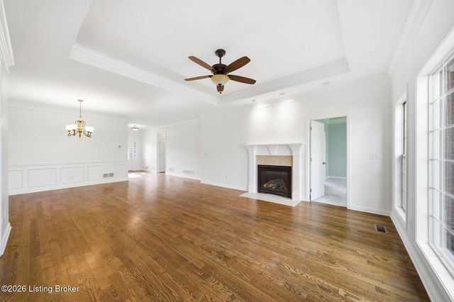 4122 Brook Farm Pl, Louisville, KY 40299
