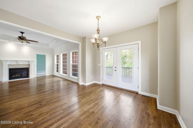 4122 Brook Farm Pl, Louisville, KY 40299