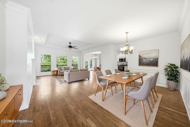 4122 Brook Farm Pl, Louisville, KY 40299