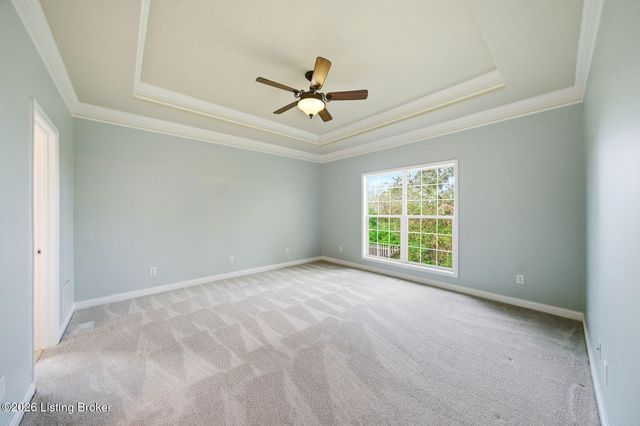 4122 Brook Farm Pl, Louisville, KY 40299