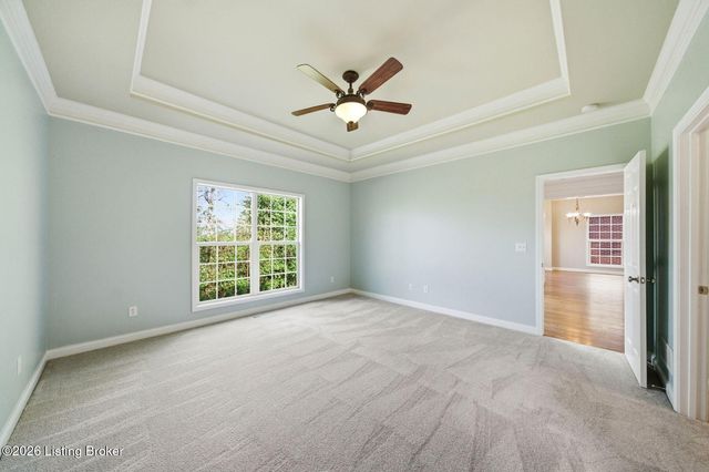 4122 Brook Farm Pl, Louisville, KY 40299