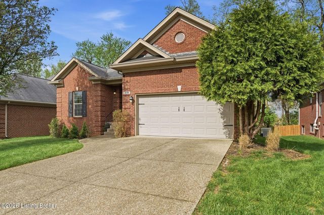 4122 Brook Farm Pl, Louisville, KY 40299