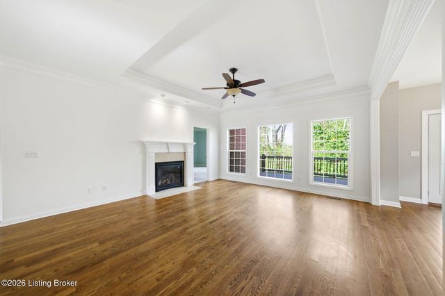 4122 Brook Farm Pl, Louisville, KY 40299