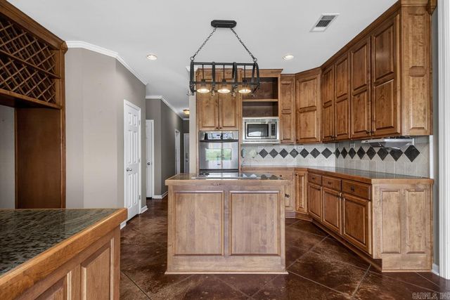 2517 Forrest Lakes Cove, Sherwood, AR 72120