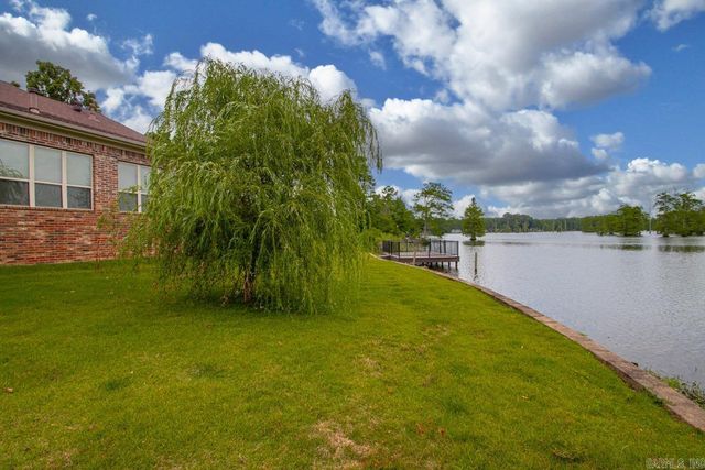 2517 Forrest Lakes Cove, Sherwood, AR 72120