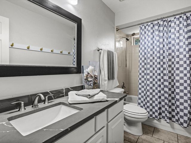 3802 Coral Circle, Seabrook, TX 77586