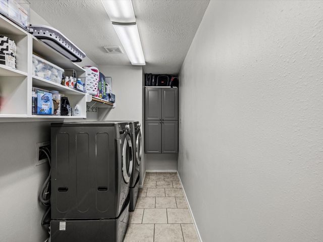 3802 Coral Circle, Seabrook, TX 77586