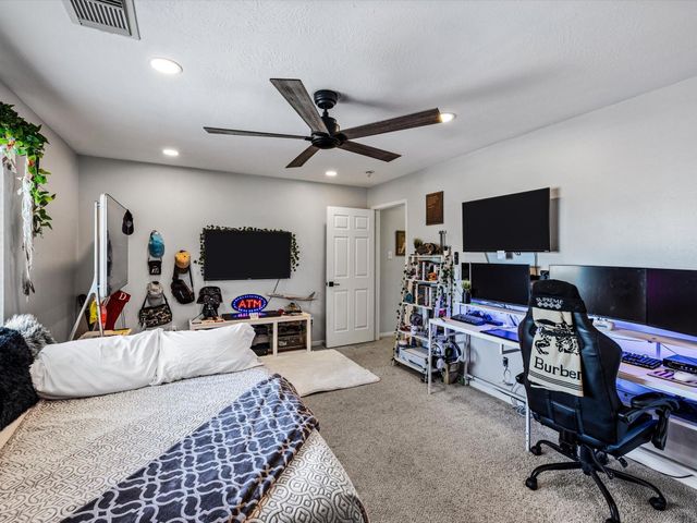 3802 Coral Circle, Seabrook, TX 77586