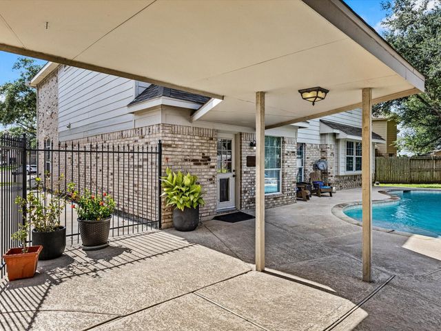 3802 Coral Circle, Seabrook, TX 77586